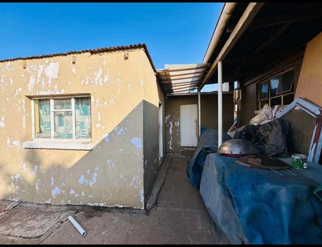 3 BEDROOM HOUSE FOR SALE IN PRIMROSE